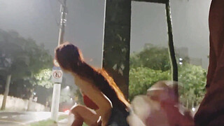 I risked a handjob to the hot girl at the bus stop