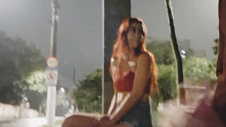 I risked a handjob to the hot girl at the bus stop