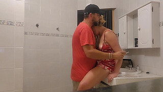 Wtf caught my wife cheating with the neighbor at the barbeque