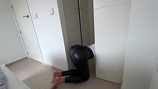 she likes it when I cum in her pussy and leather leggings