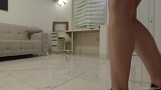 I sucked the delivery guy’s cock a while my husband was not at home. Hot wife’s diary.