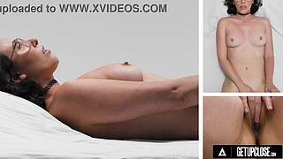 UP CLOSE - How Women Orgasm With Passionate Casey Calvert! SOLO FEMALE MASTURBATION! FULL SCENE