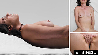 UP CLOSE - How Women Orgasm With Passionate Casey Calvert! SOLO FEMALE MASTURBATION! FULL SCENE