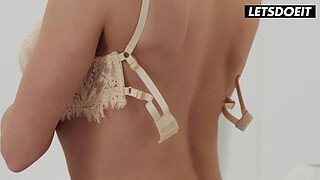 Josephine Jackson Gives Masseur The Best Fuck Ever - WHITEBOXXX