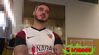 A BLACK MOMMA with huge tits for an inexperienced white dude: You're not going to believe this, man!