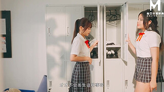 ModelMedia Asia - My girlfriend in college getting fucked by a black guy's huge cock