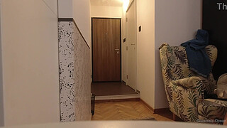 I met delivery guy naked. He did not want to go away.