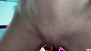 Whore psychologist tries alternative therapy with her patient