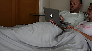 Amateur married couple watching porn together and it continued with moaning and cumshot on pussy