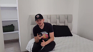 The service employee is fucked by her boss after misbehaving