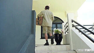 Stepson Riding Big Tits Hot MILF Gives A Blowjob and Teaches Her Stepson How To Fuck