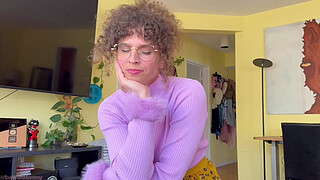 Stepmom Plays With Impatient Virgin