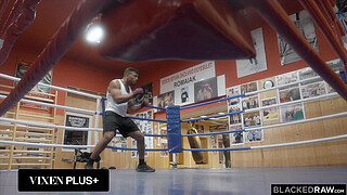 BLACKEDRAW Naughty Gym Hottie Lisa Belys Gets A BBC Workout In Blacked Raw Debut