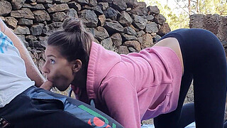 Risky Outdoor Sex With 18yo Brunette Teen