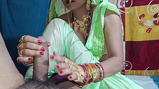 Said sister's first sex will break, porn in Hindi