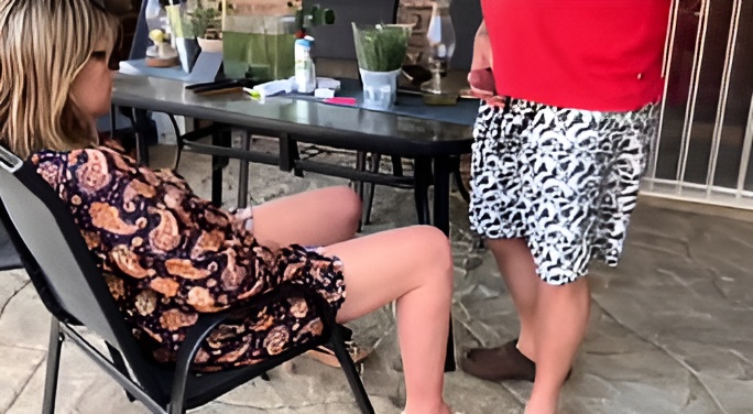 Stepmom mutual masturbation outdoor creampie