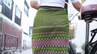 Beautiful Teacher loves banging her Ass Behind