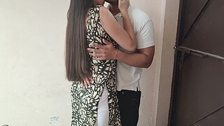 A LOVELY COUPLE DONT CONTROL HERSELF IN OUTDOOR TERRACE SEX