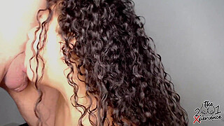 She is fucked by her neighbor and asks for all her milk. Diana Marquez