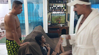 Novinha sexual pam likes everything that moves. Jasmine Santanna