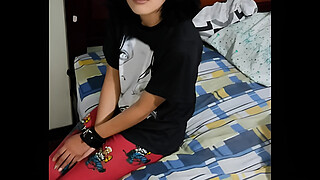 I told my stepsister to play a game and I ended up tying her up to fuck her in her delicious little pussy