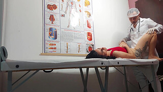 Gynecologist sticks finger in ass and fucks patient!