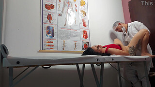 Gynecologist sticks finger in ass and fucks patient!