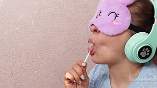 She is Addicted to Lollipops and I Trick Her to Put My Cock in Her Mouth - Lucky Day) XSanyAny