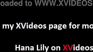 Naked body of a cute teen - Hana Lily