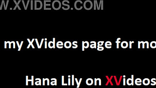 Naked body of a cute teen - Hana Lily