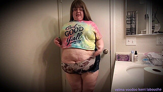 fat horny christian girl blows you on the toilet