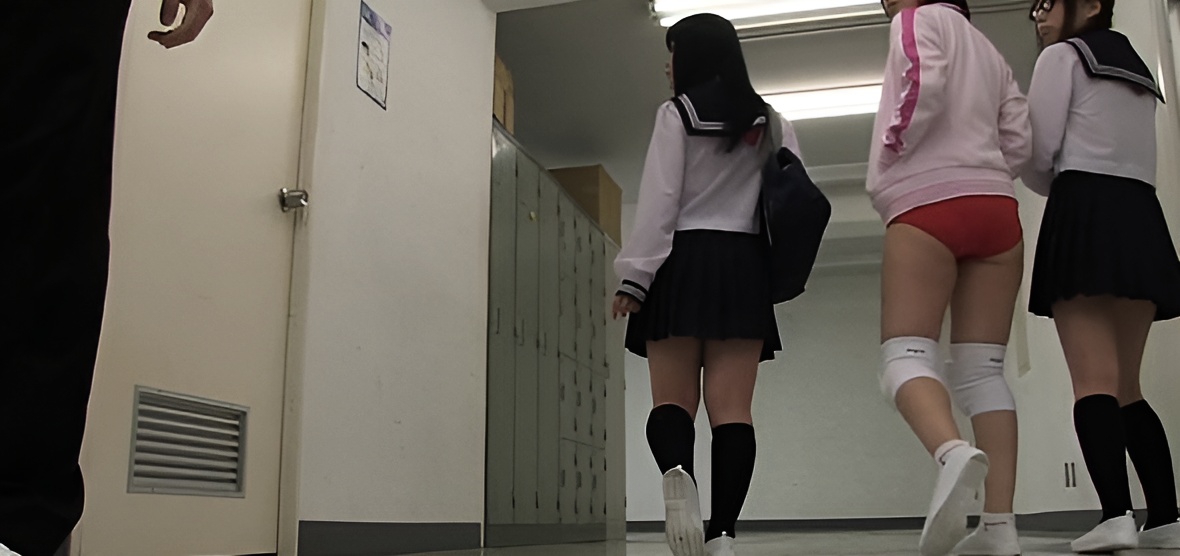 innocent gives blowjobs and hand jobs for extra credit