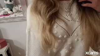 I walked in on my stepdad jerking off to my pics, guess what happened