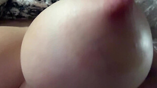 Italian Big tits Milf Artemisia Love showing her juicy boobs for the camera