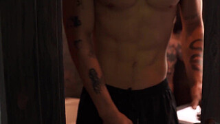 I stole my stepsister's towel! Wow, she gave me her ass and ended up doing her first anal.