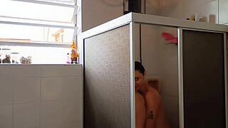 Saymon and Sadira go from bath time to hot sex on the sofa at Casas Bahia.