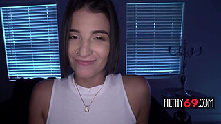 Busty latina babe gets filthy massage - LaSirena69