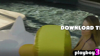 Sexy big tits babes washing luxurious car and posed wet and sexy in bikini