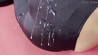 Mature cougar cumshot betweeen foot bdsm compilation .