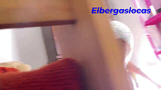 My girlfriend's best friend wanted to change in my room, but she was horny because she had broken up with her boyfriend and I took advantage of the situation.