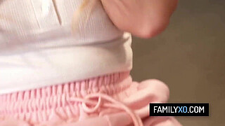 Blonde stepdaughter getting fucked for her titty pics - Bailey Brooke