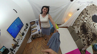 Horny mature slut Sissy takes a wild Ride