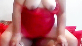 Give it to me harder, like that, sideways, stepson, that's what my mature stepmother tells me.